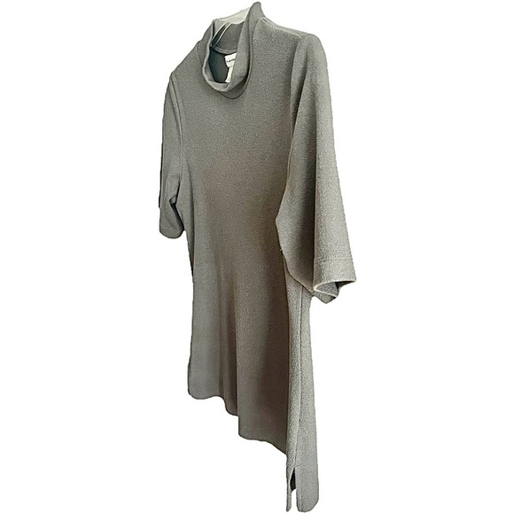 Club Monaco | Mock Neck Olive Green Tee | Women’s Size Medium - Picture 2 of 6